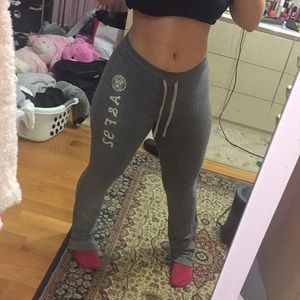 Abercrombie && Fitch Joggers.
